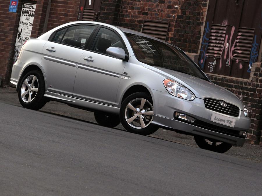  Hyundai Accent SR Sedan 2008 года  (фото 5 из 7)